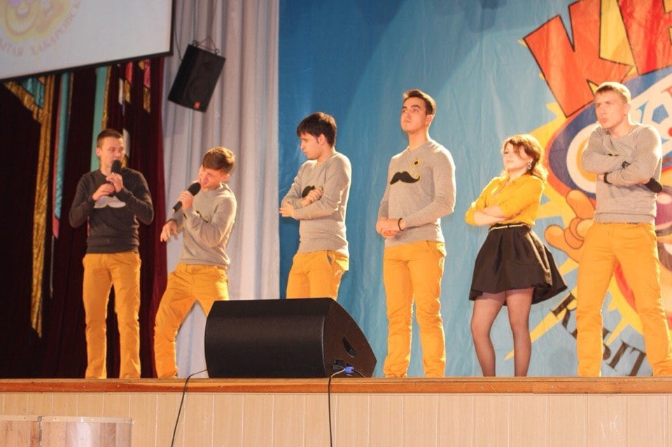 "Не То Пальто", которая выступила на первом фестивале официальной Региональной Хабаровской Лиги КВН